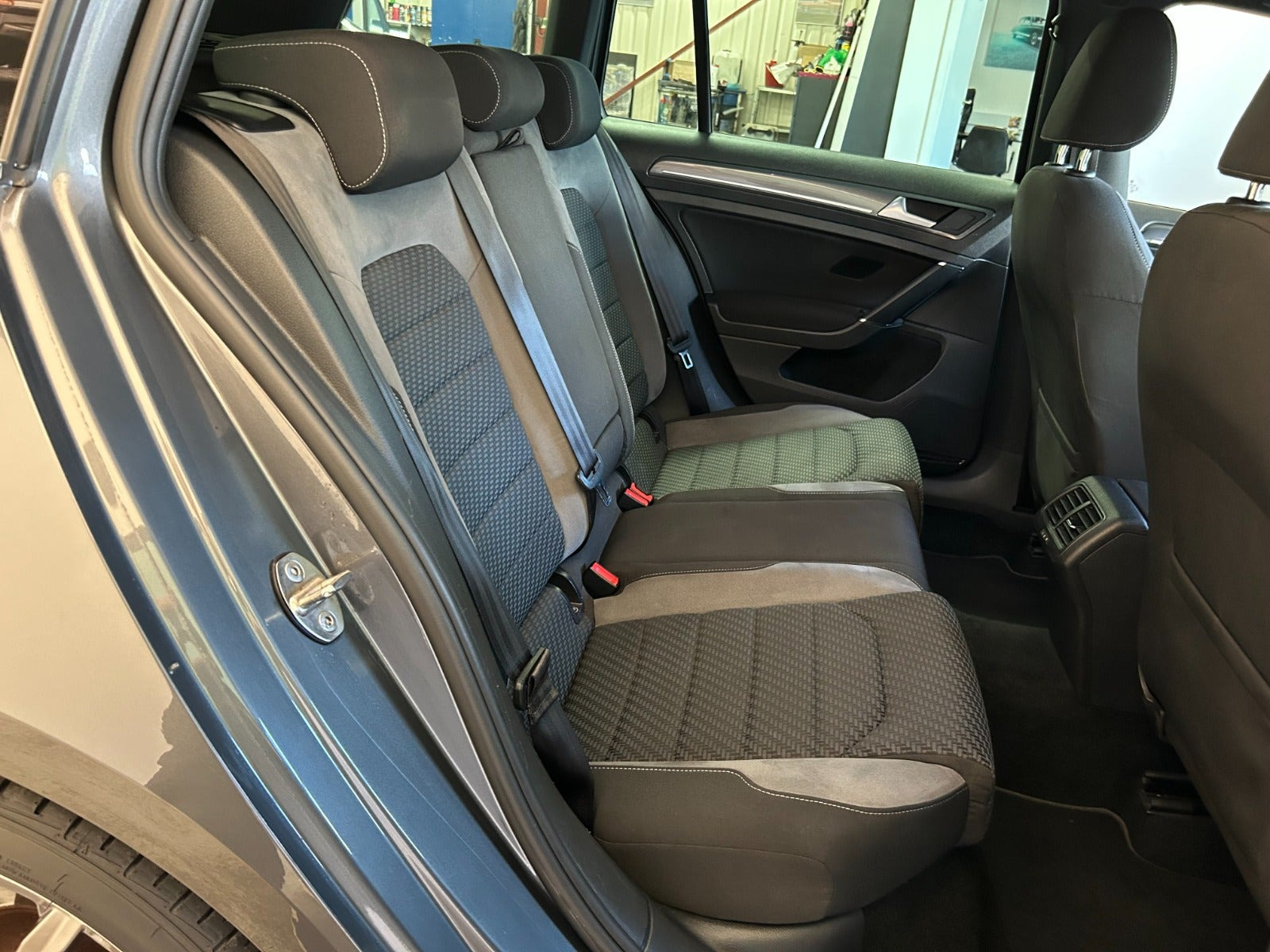 Rød VW Golf VII fra 2017