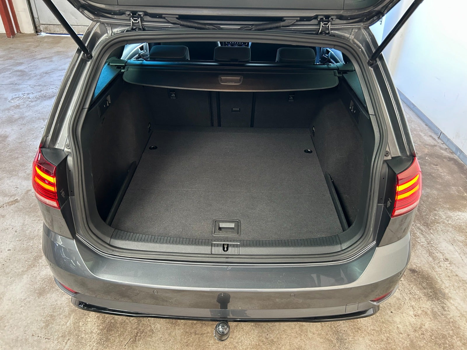 Rød VW Golf VII fra 2017
