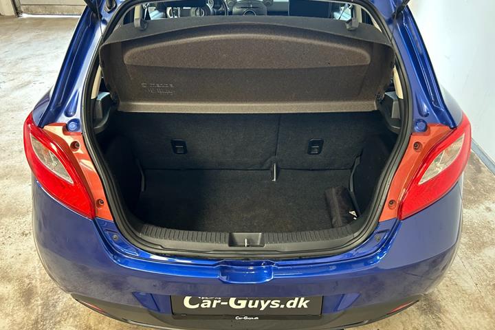 undefined Mazda 2 fra 2008