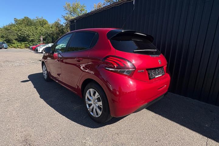 undefined Peugeot 208 fra 2016