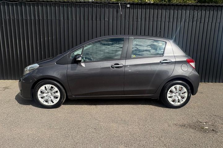 undefined Toyota Yaris fra 2012