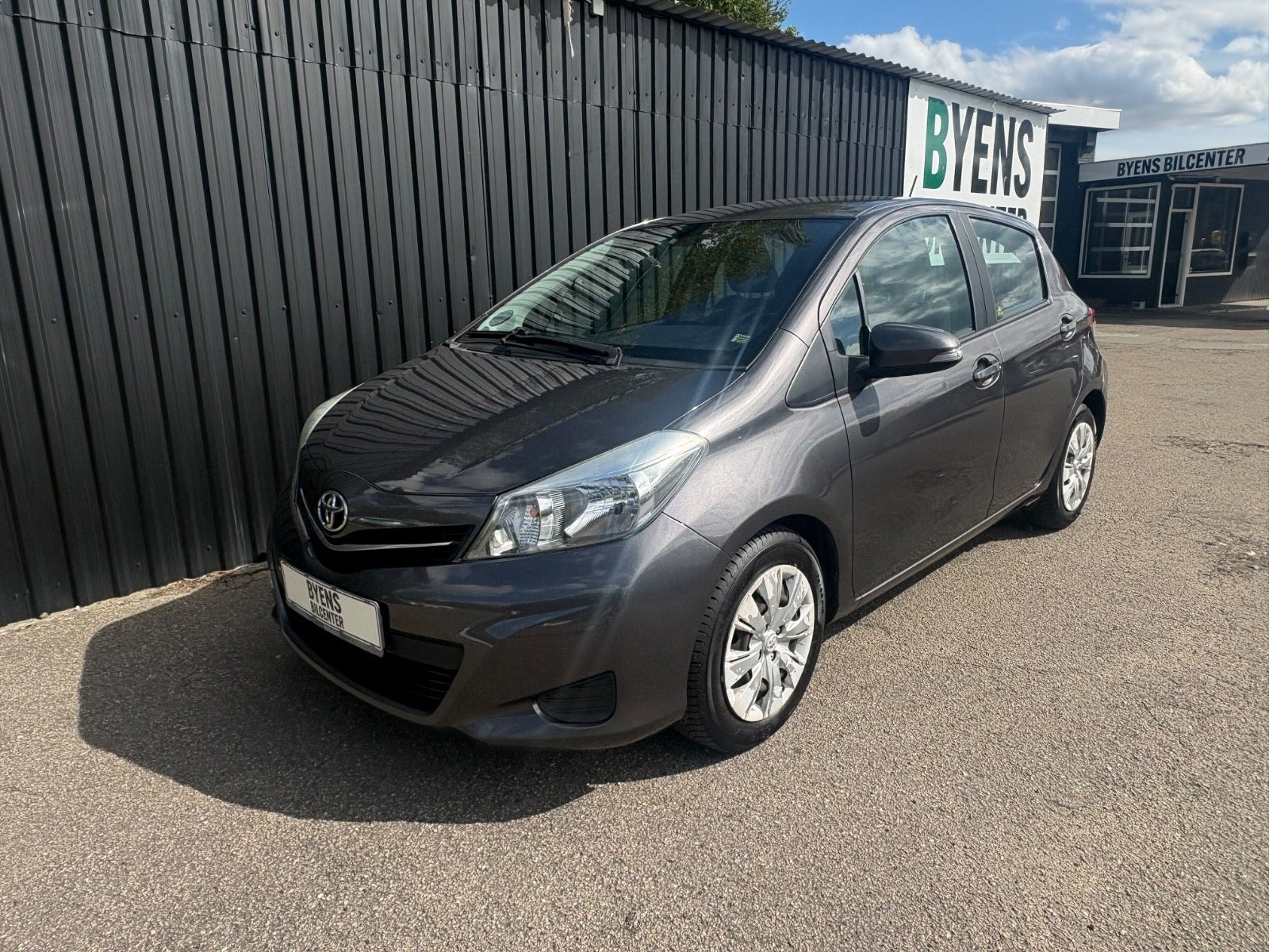 undefined Toyota Yaris fra 2012