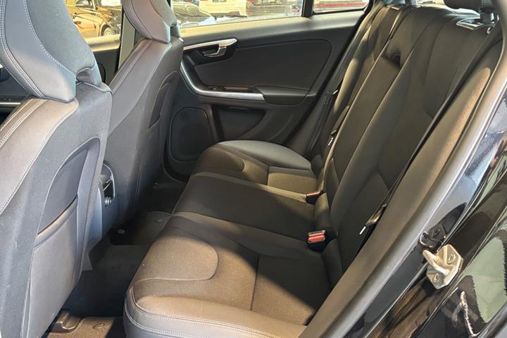 undefined Volvo V60 fra 2015
