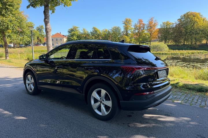 Sort Audi Q4 e-tron fra 2023