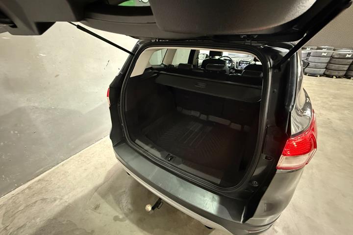 undefined Ford Kuga fra 2016