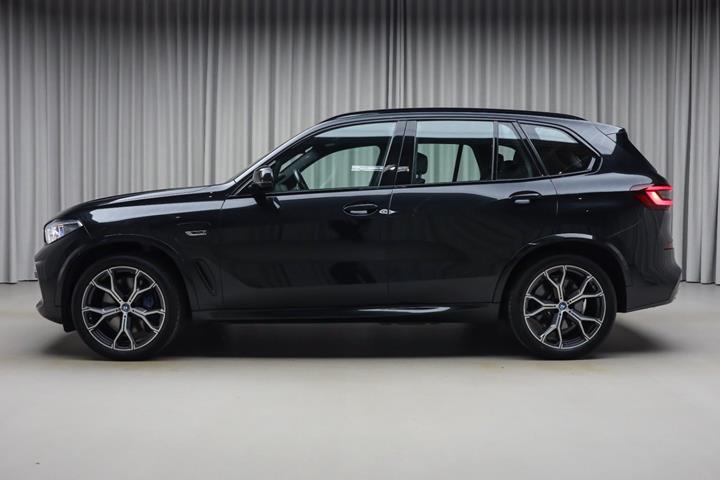 Sort BMW X5 fra 2022