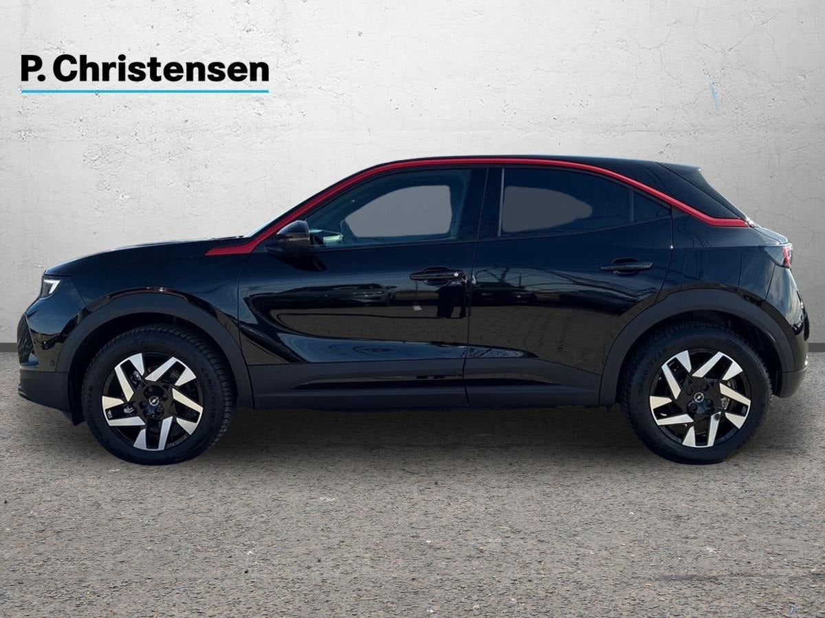 Sort Opel Mokka-e fra 2023
