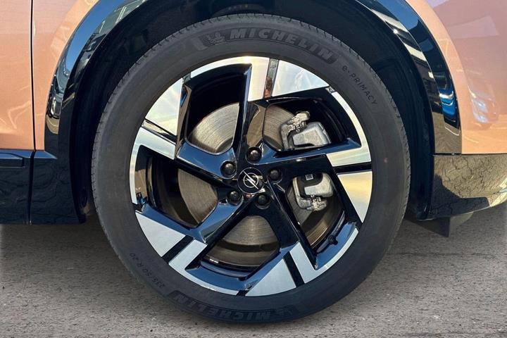 Kobber Opel Grandland-e fra 2025
