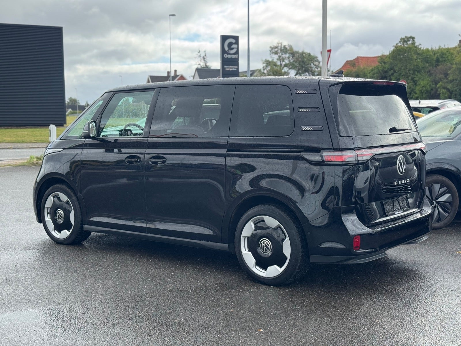 Sort VW ID.Buzz fra 2024