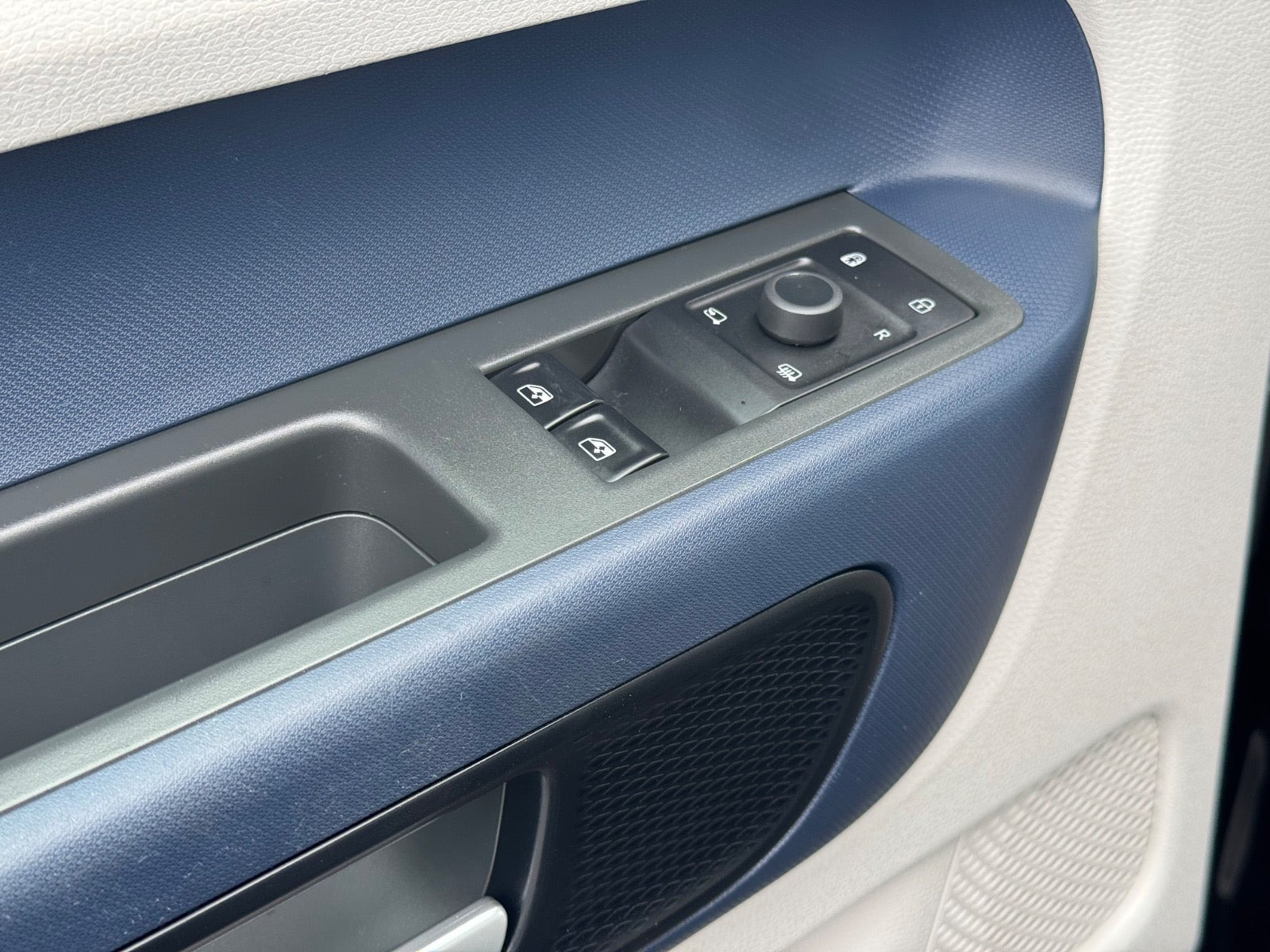 Sort VW ID.Buzz fra 2024