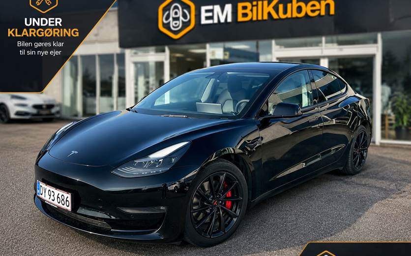 Tesla Model 3 Long Range AWD