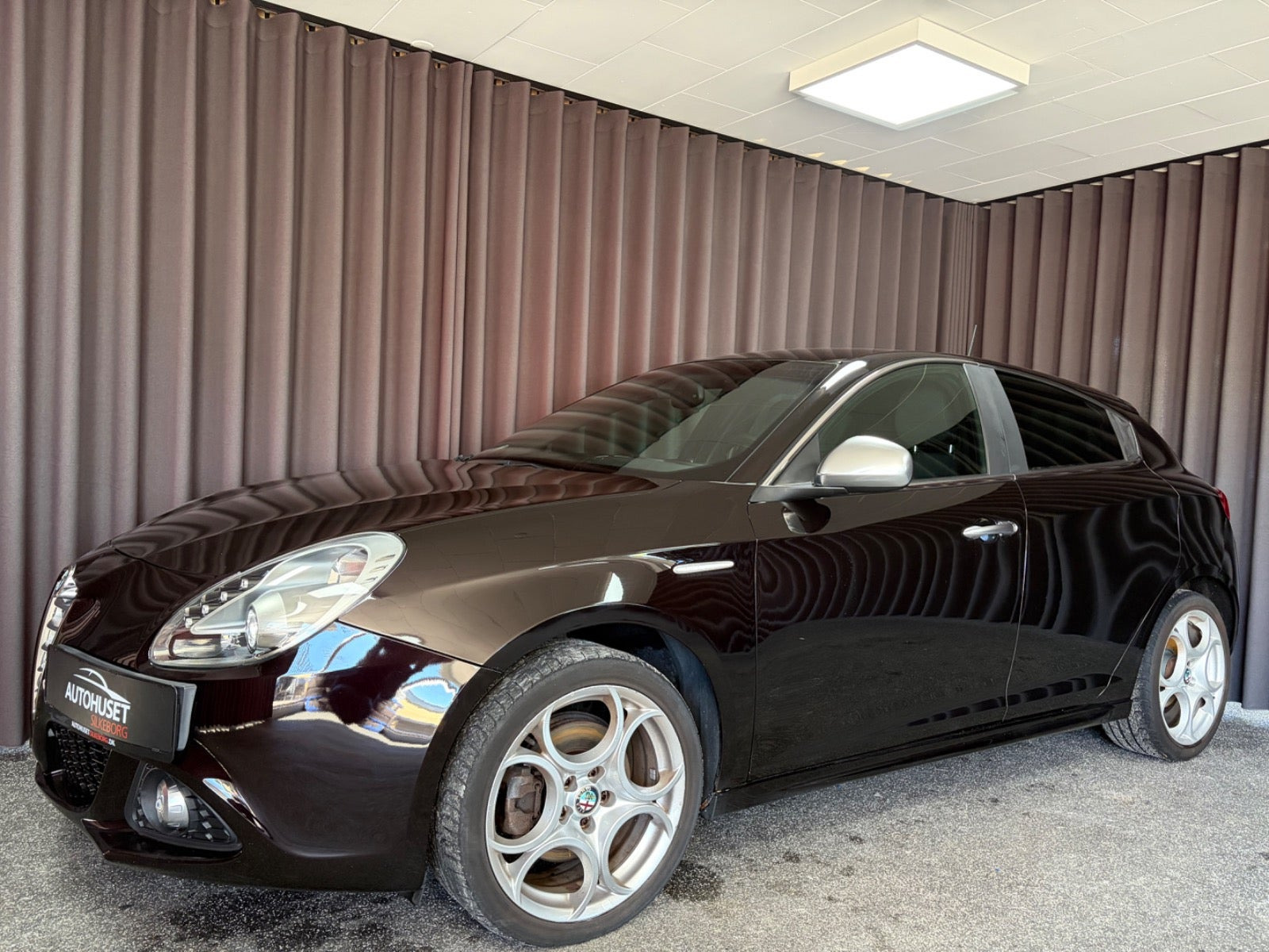 Sort Alfa Romeo Giulietta fra 2015