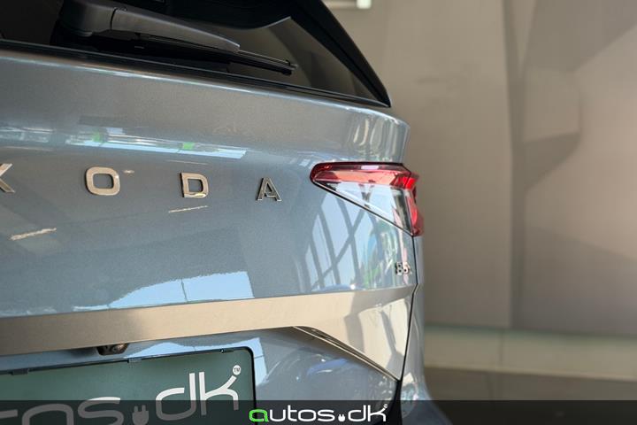 Grå Skoda Enyaq fra 2025