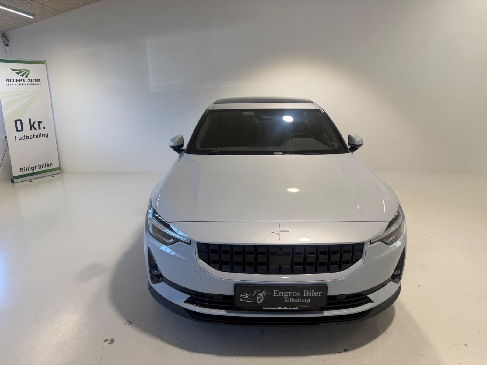 Grå Polestar 2 fra 2023