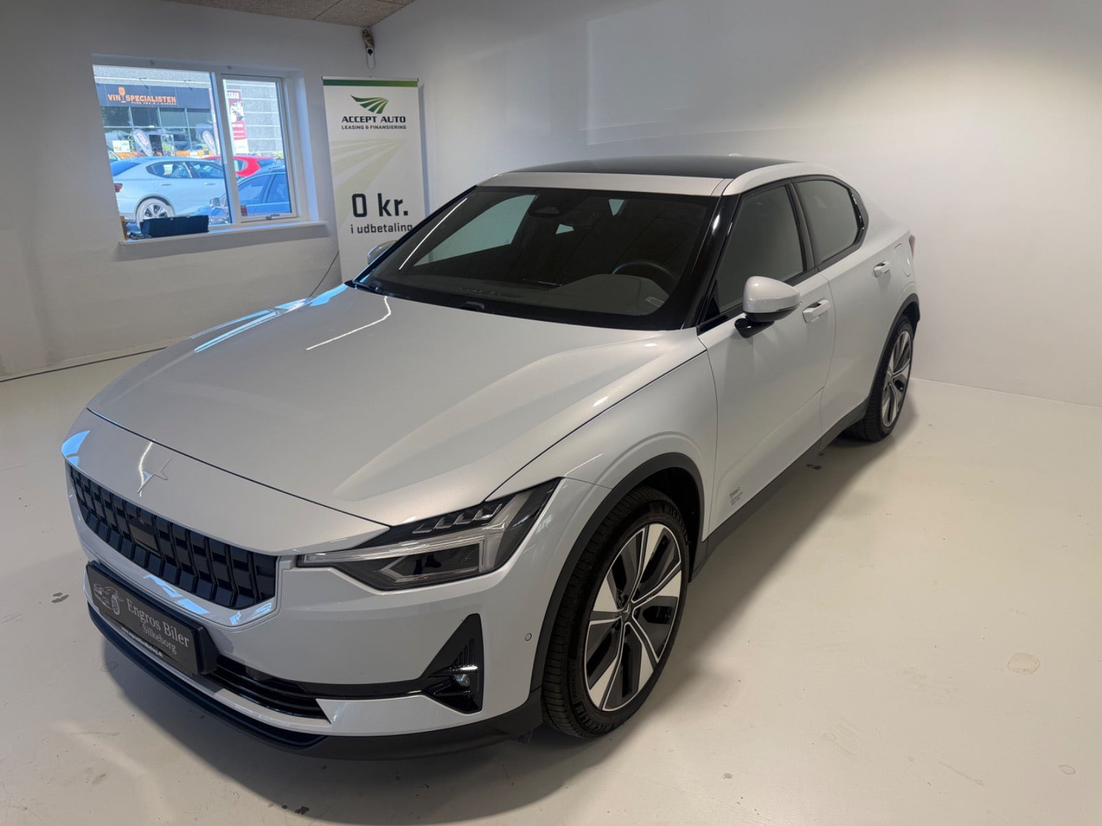Grå Polestar 2 fra 2023