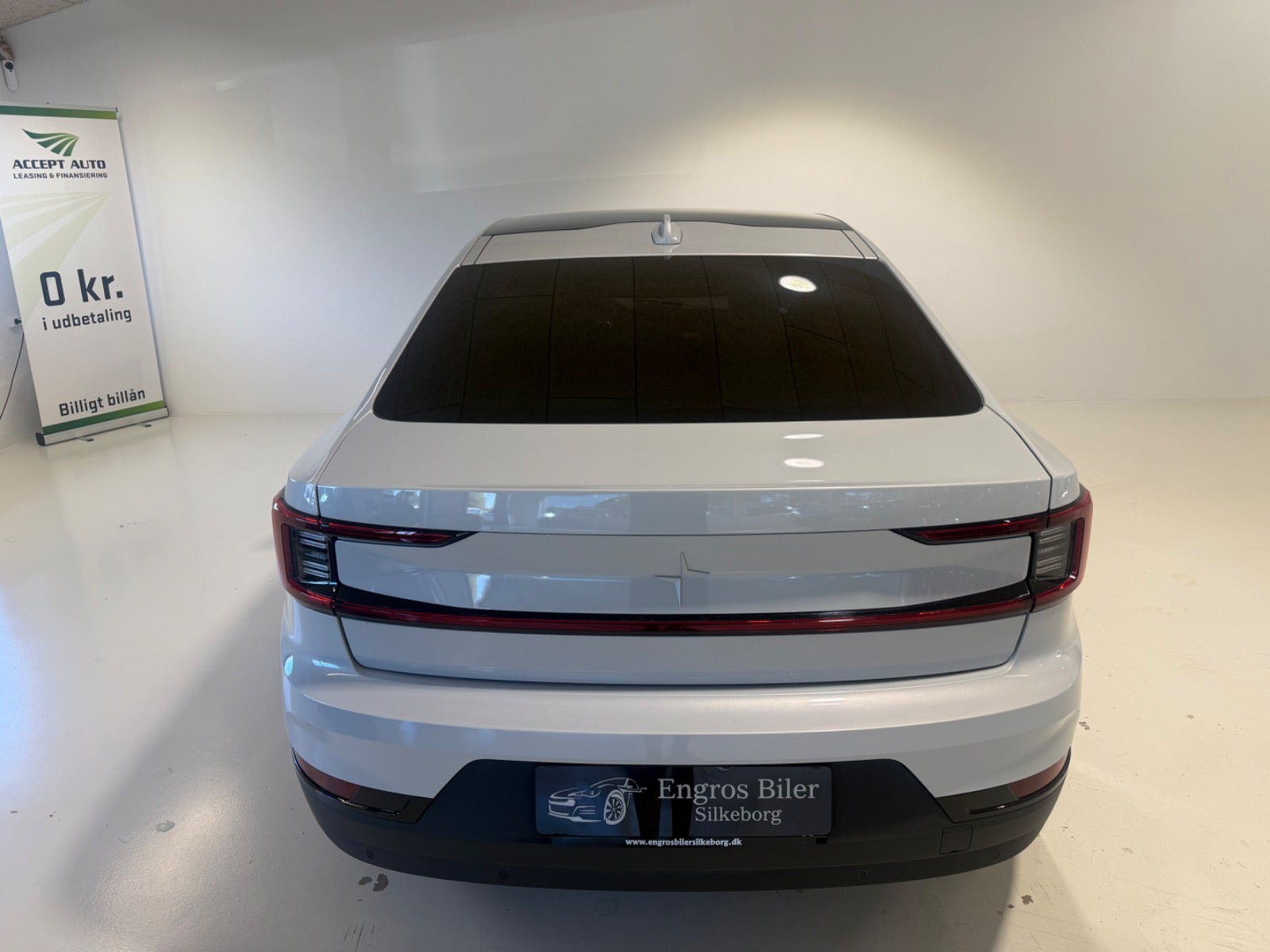 Grå Polestar 2 fra 2023