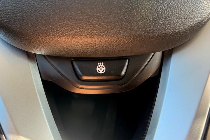 Hvid BMW i4 fra 2024