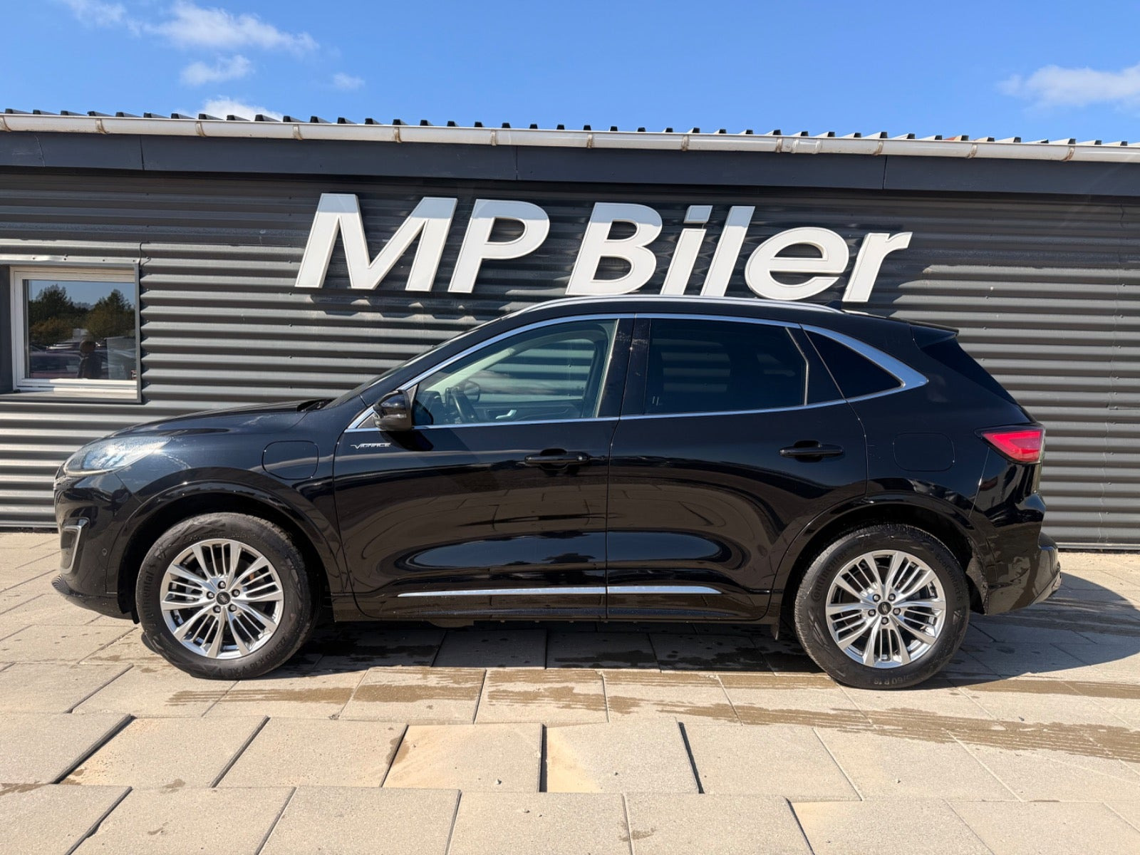 Sort Ford Kuga fra 2022