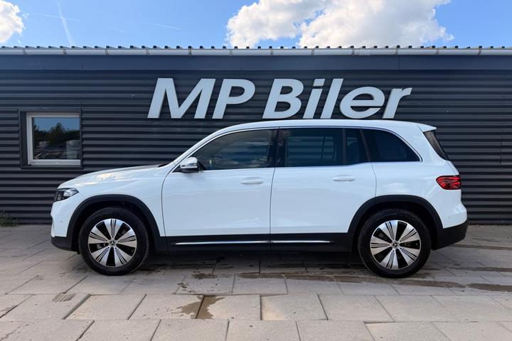 Hvid Mercedes EQB250+ fra 2024