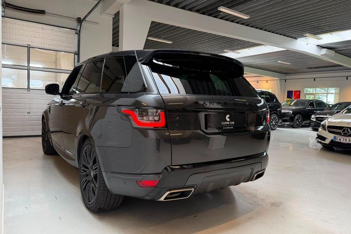 Grå Land Rover Range Rover sport fra 2019