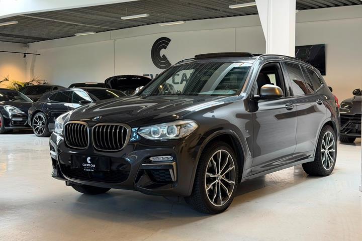 Grå BMW X3 fra 2018