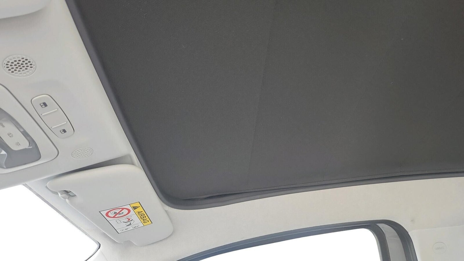 Grå Fiat 500e fra 2023