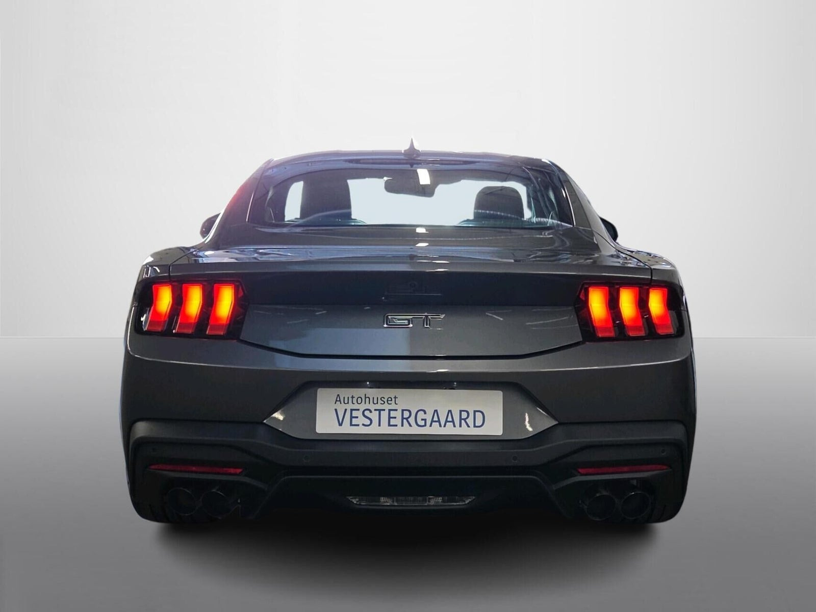 Grå Ford Mustang fra 2025