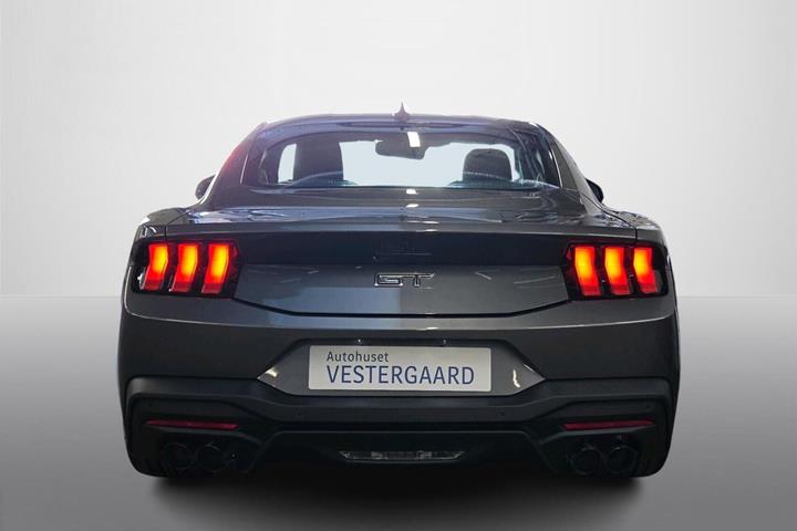 Grå Ford Mustang fra 2025