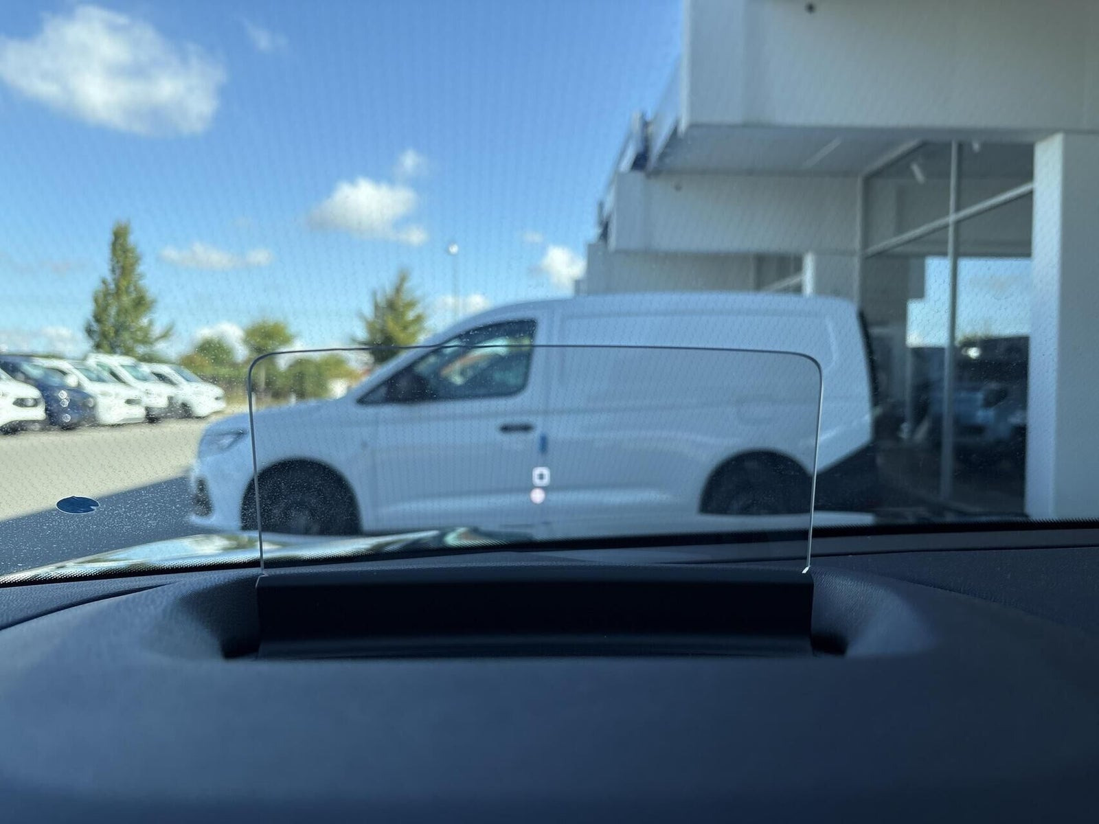 Grå Citroën ë-C4 X fra 2023