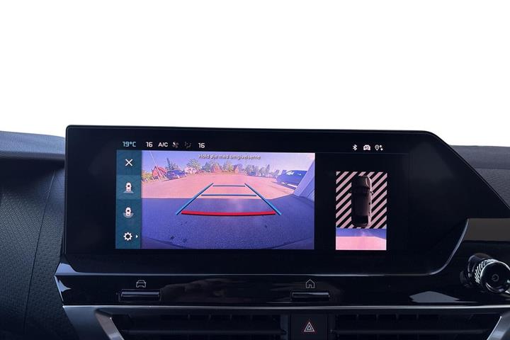 Grå Citroën ë-C4 X fra 2023