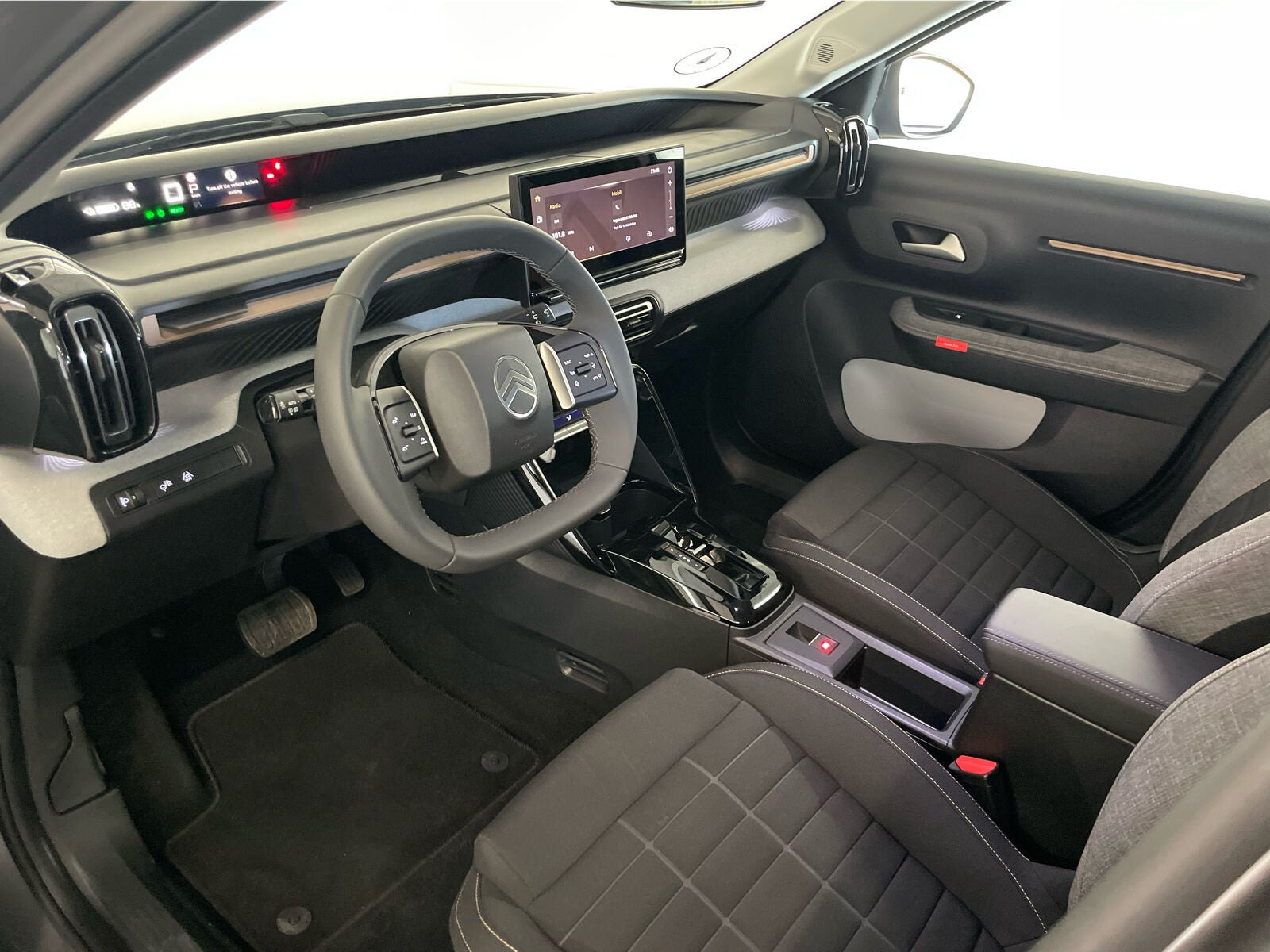 Grå Citroën e-C3 Aircross fra 2025