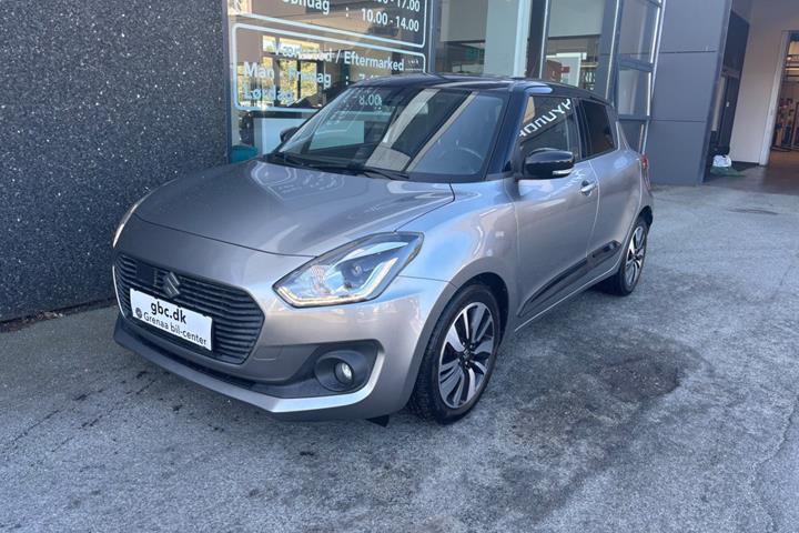 Sort Suzuki Swift fra 2017 set udefra