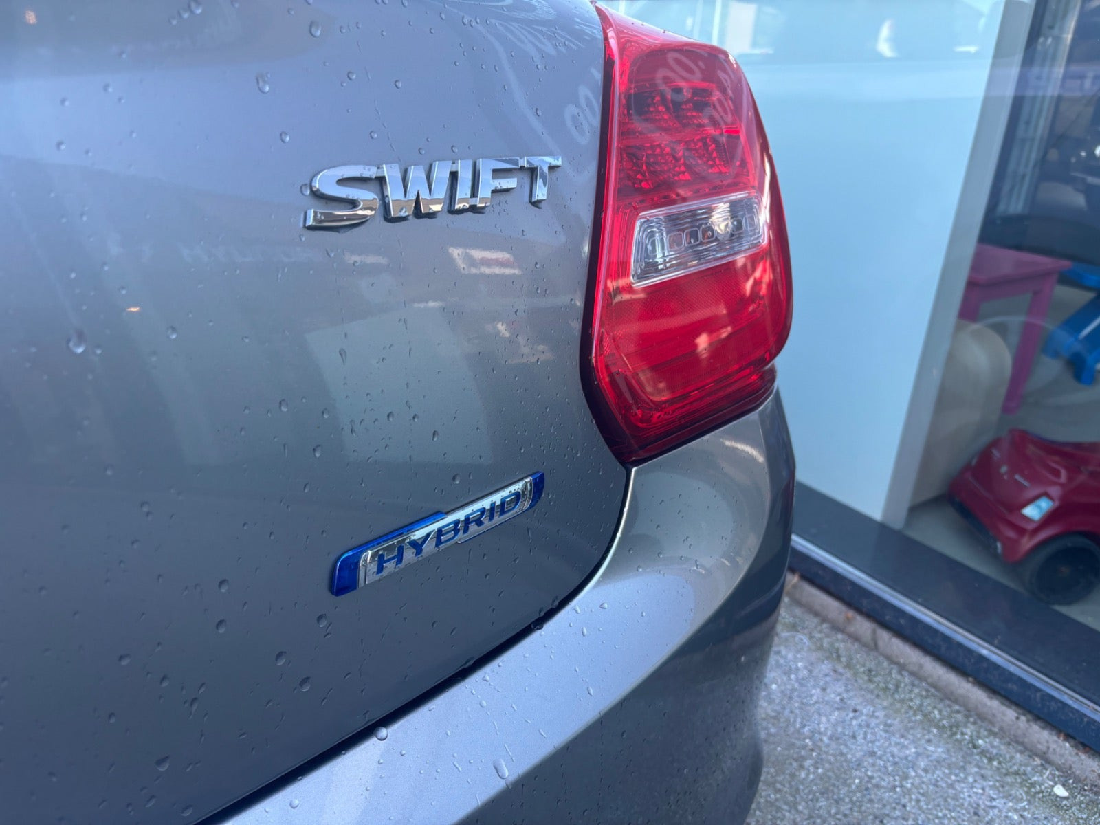 Sort Suzuki Swift fra 2017
