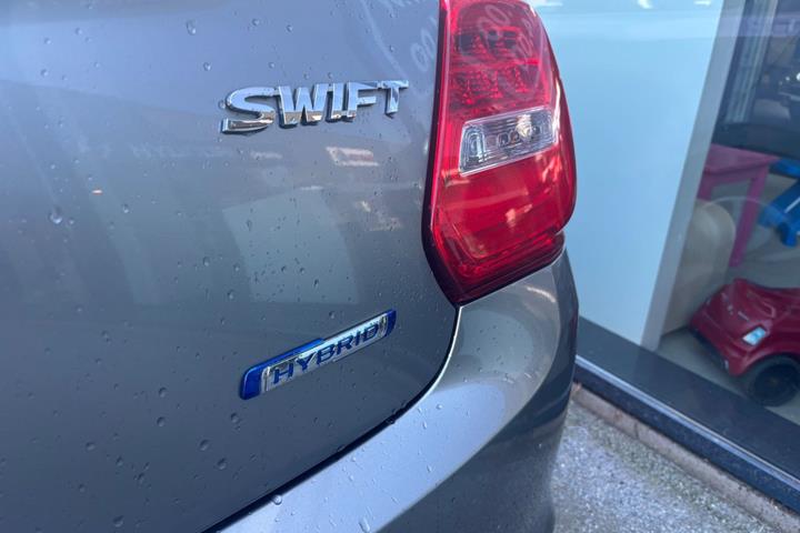 Sort Suzuki Swift fra 2017