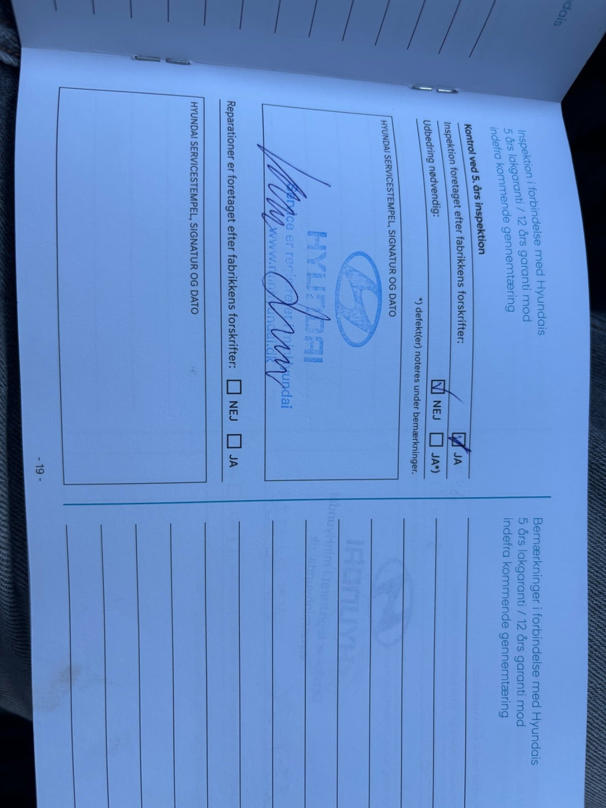 Sølv Hyundai Ioniq fra 2020