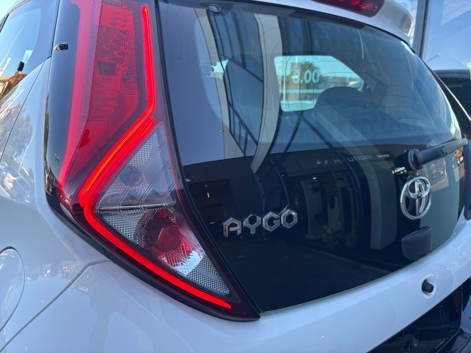Hvid Toyota Aygo fra 2019