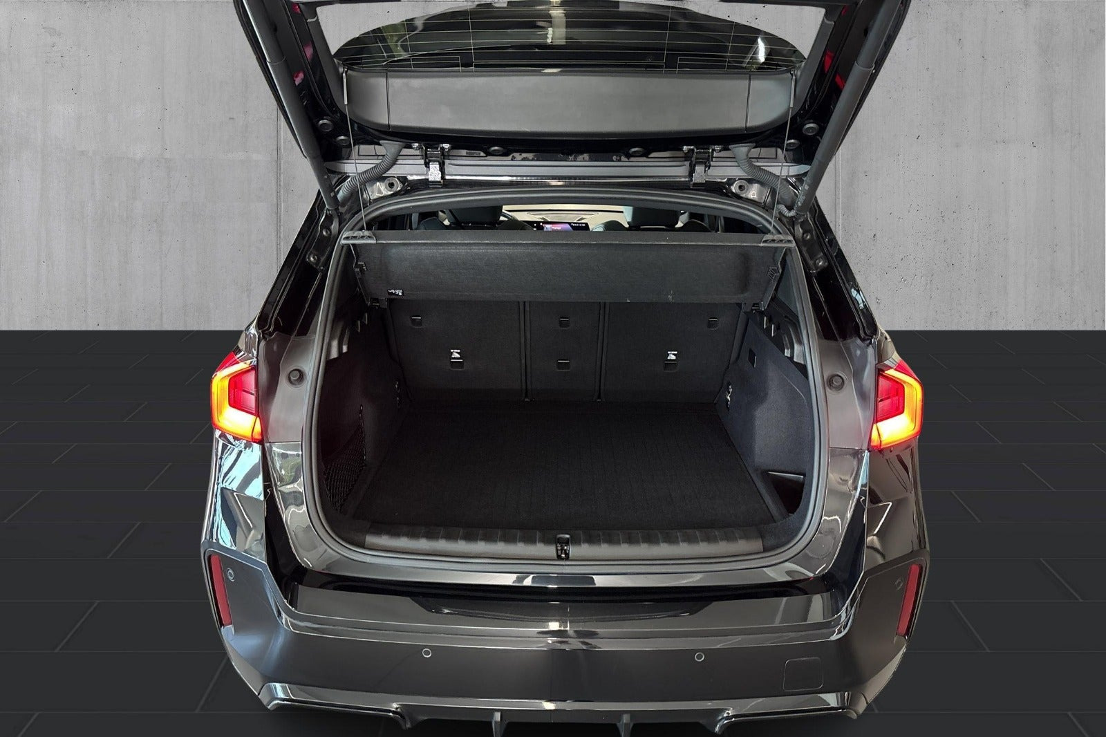 Sort BMW iX1 fra 2023