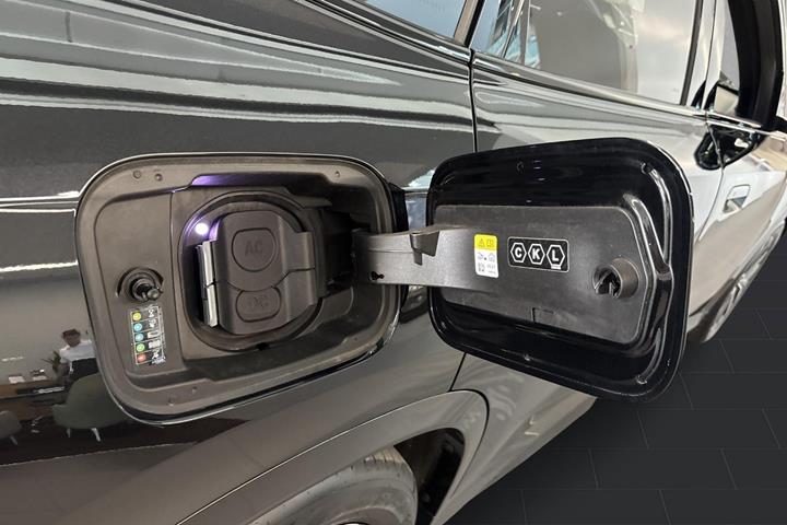 Sort BMW iX1 fra 2023