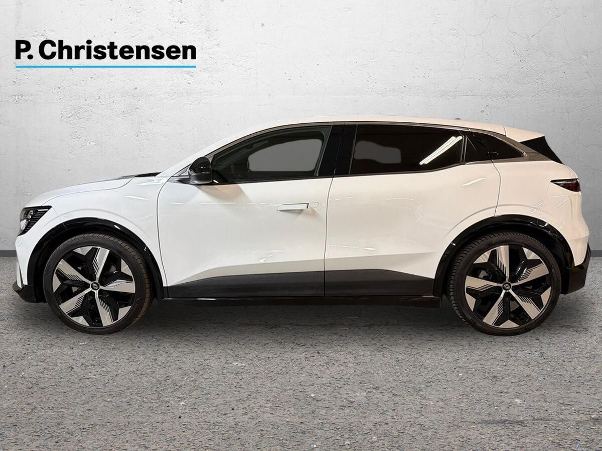 Hvid Renault Megane E-Tech fra 2024