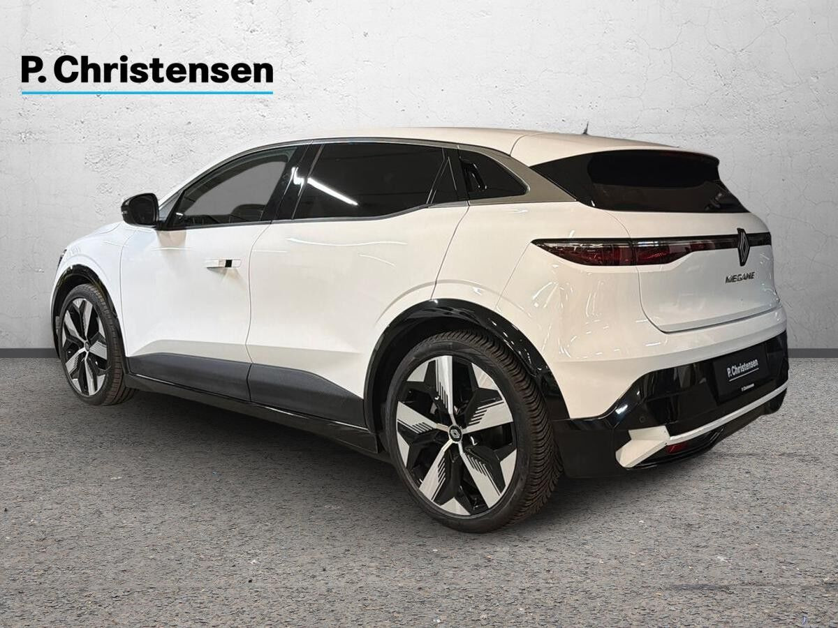 Hvid Renault Megane E-Tech fra 2024