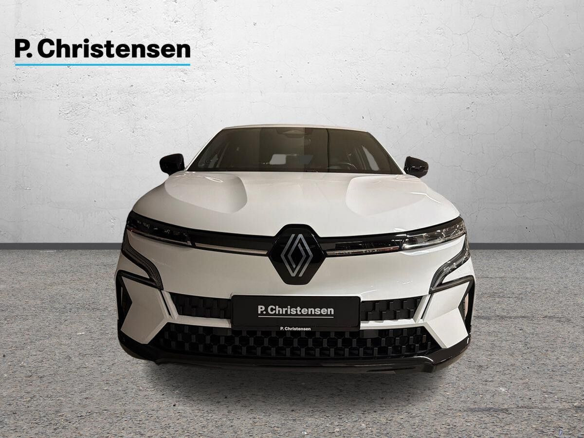 Hvid Renault Megane E-Tech fra 2024