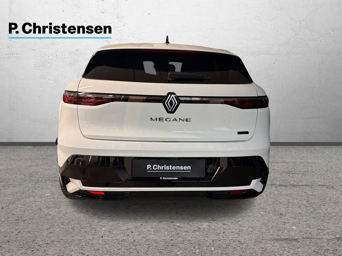 Hvid Renault Megane E-Tech fra 2024
