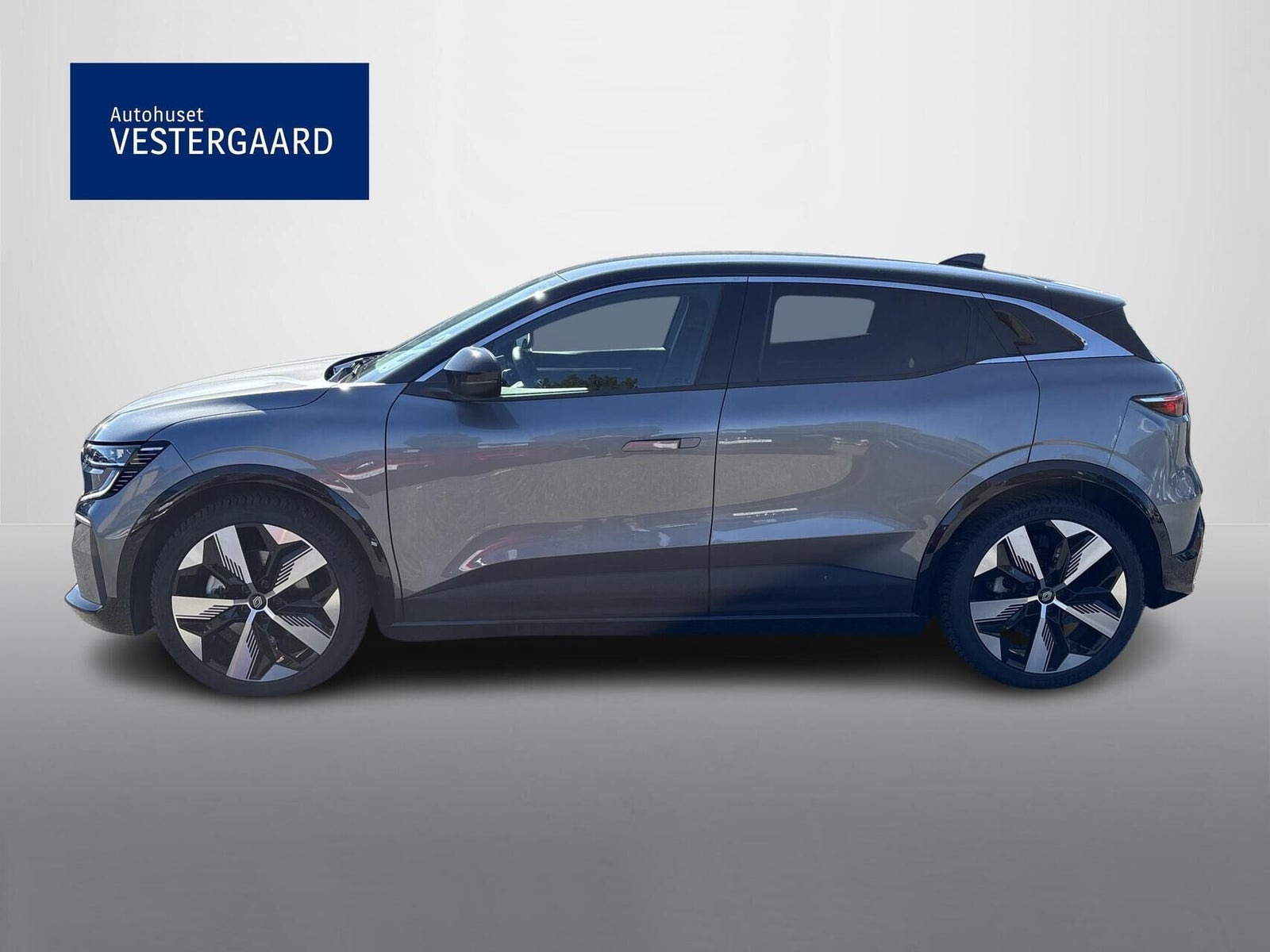 Grå Renault Megane E-Tech fra 2025