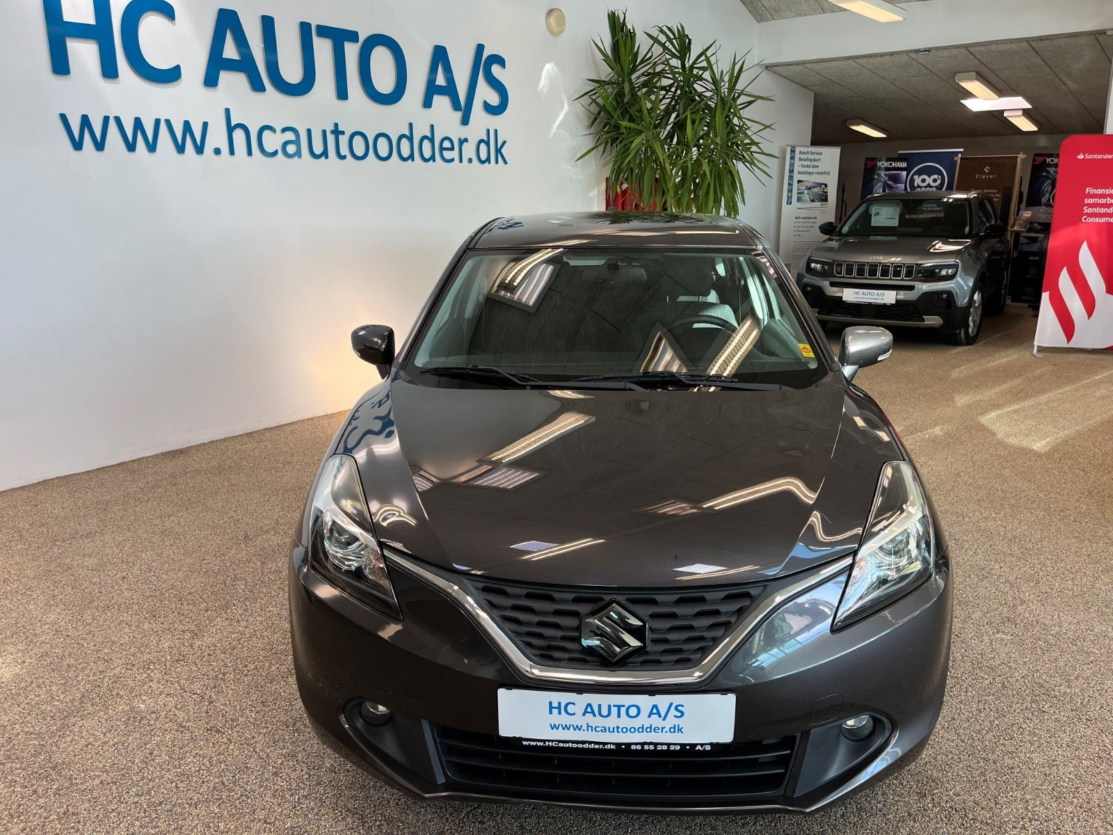 Grå Suzuki Baleno fra 2020