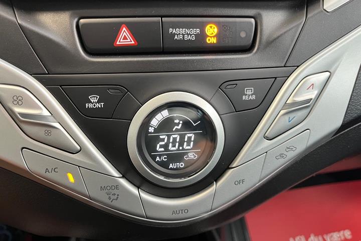 Grå Suzuki Baleno fra 2020