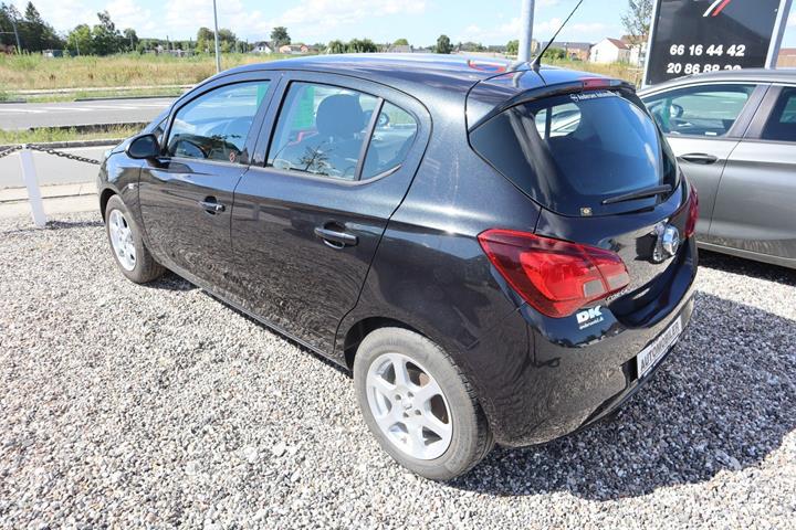 Sort Opel Corsa fra 2015