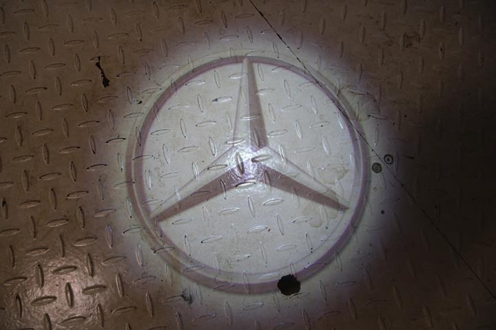 Sort Mercedes EQB250+ fra 2025