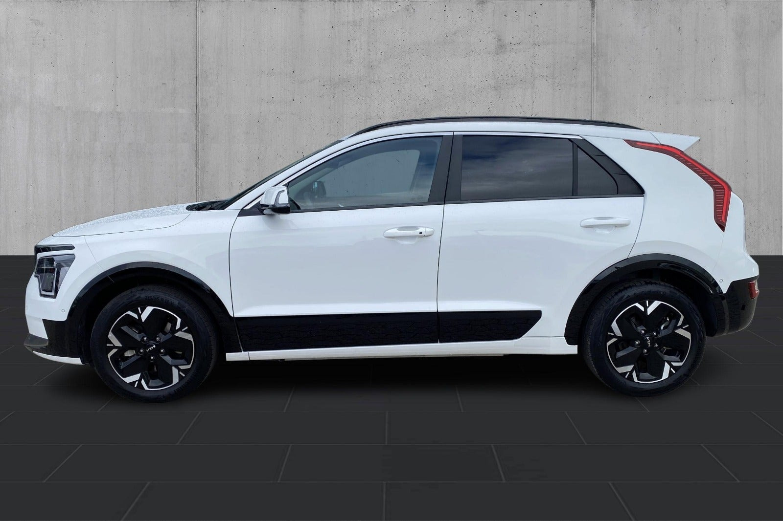 Hvid Kia Niro fra 2025