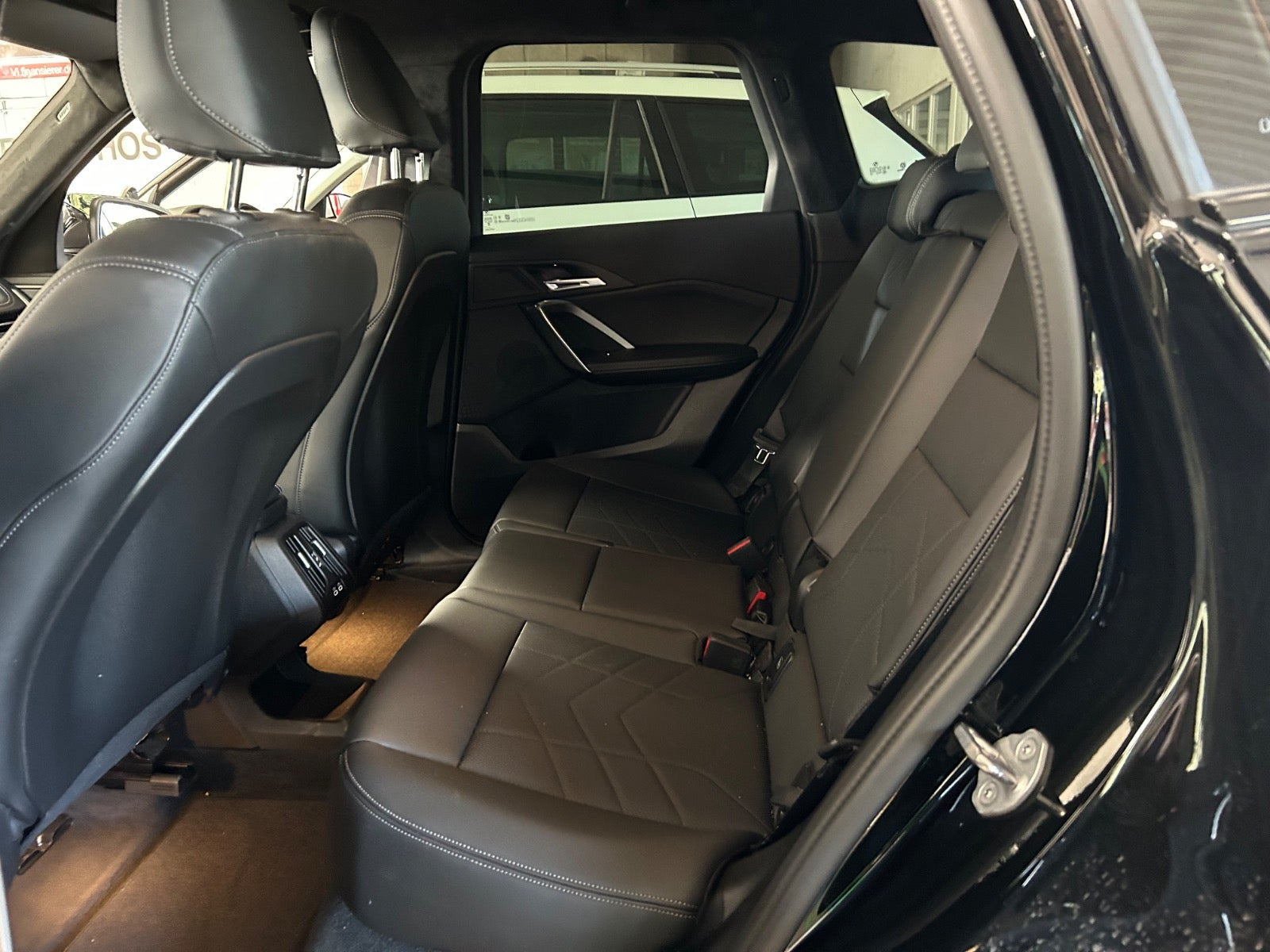 Sort BMW iX1 fra 2024