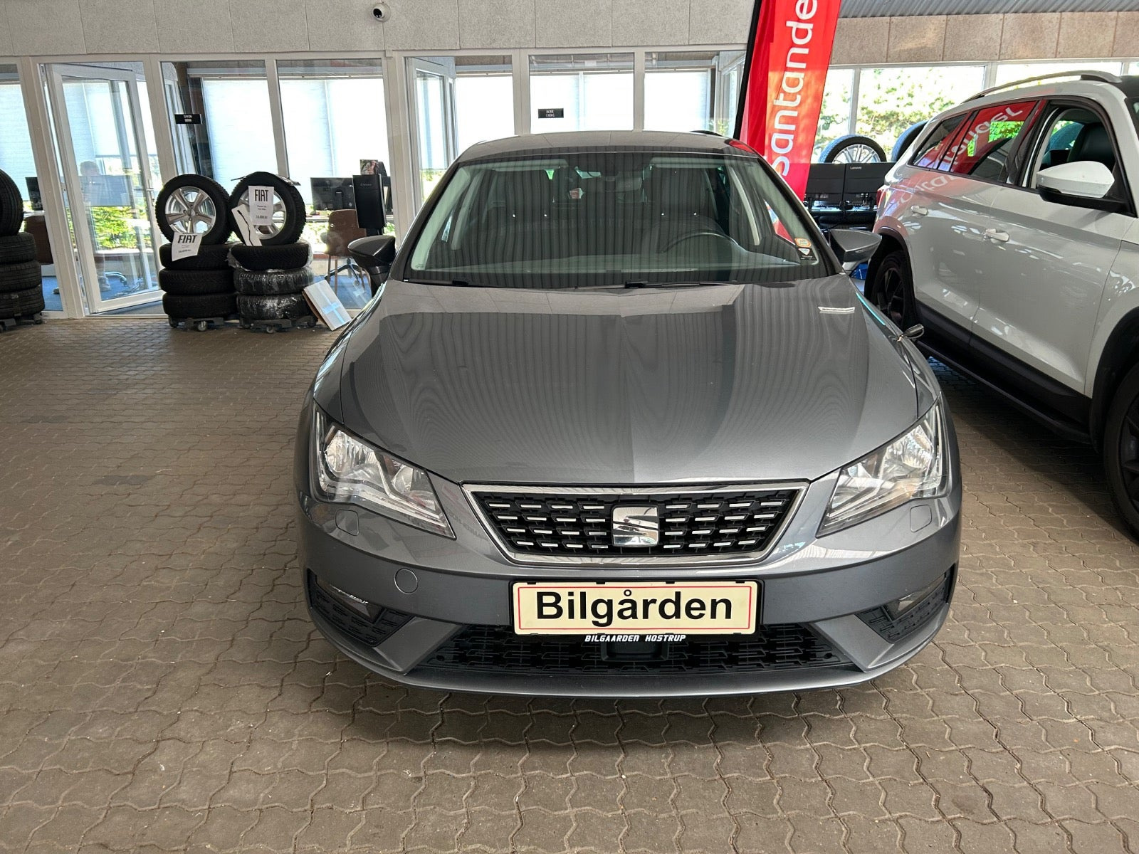 Grå Seat Leon fra 2017